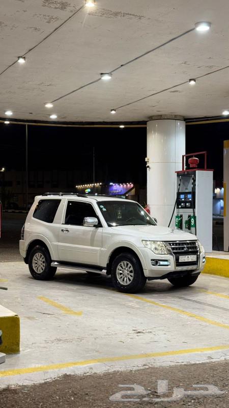 Clean 2015 Pajero SUV63667497859842111
