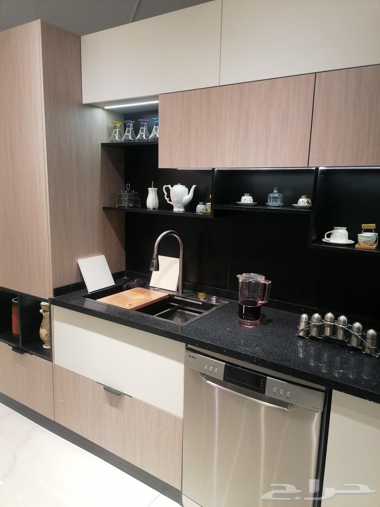 Luxurious ready-made kitchen, one side only63655313522433112