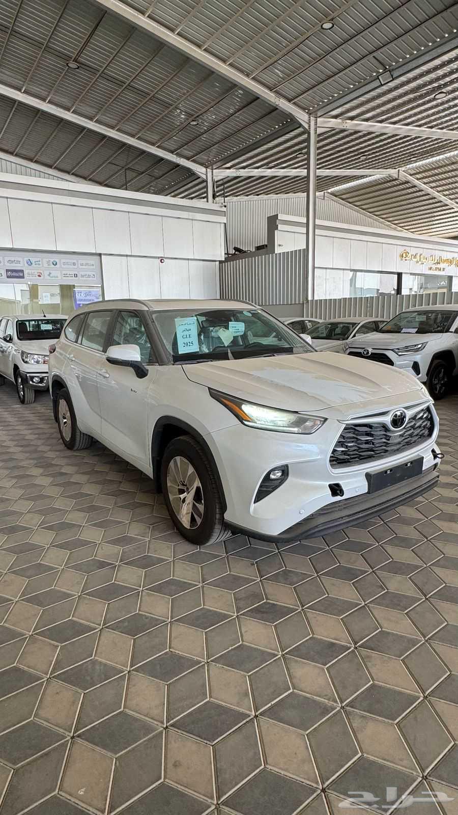 Toyota Highlander - Hybrid GLE - Full Specs - Saudi - 202563667516845699112