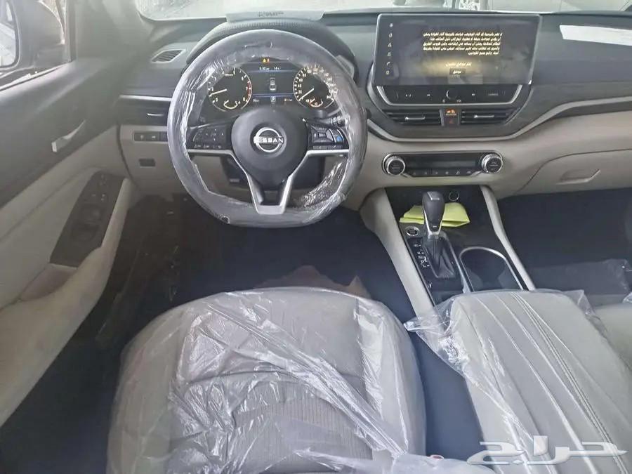 Nissan Altima SV 2.5 Model 202563667658912641112
