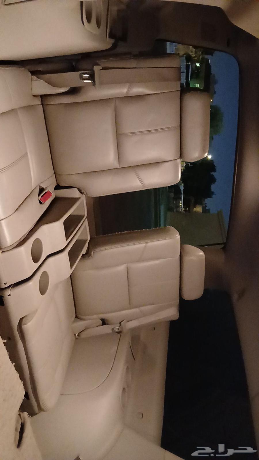 Tahoe Suburban 200763698954552450114