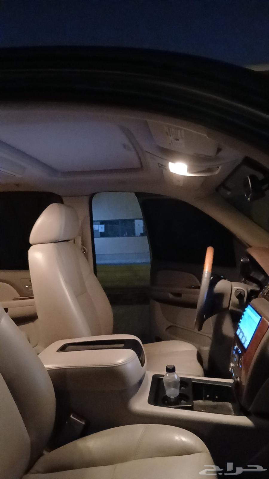 Tahoe Suburban 200763698954552450112