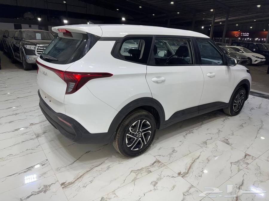 Don't miss the offer Kia Carens Standar 2025 only 67900 inclusive for a period63671557416321112