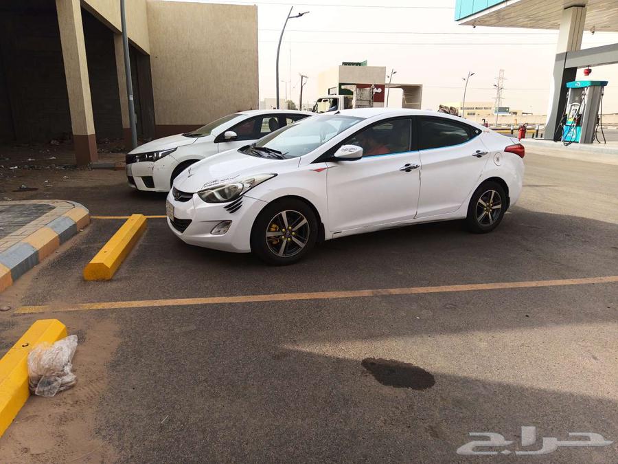 2014 Elantra with rear damage, fixed, mileage 400 and fractions63672722531714112