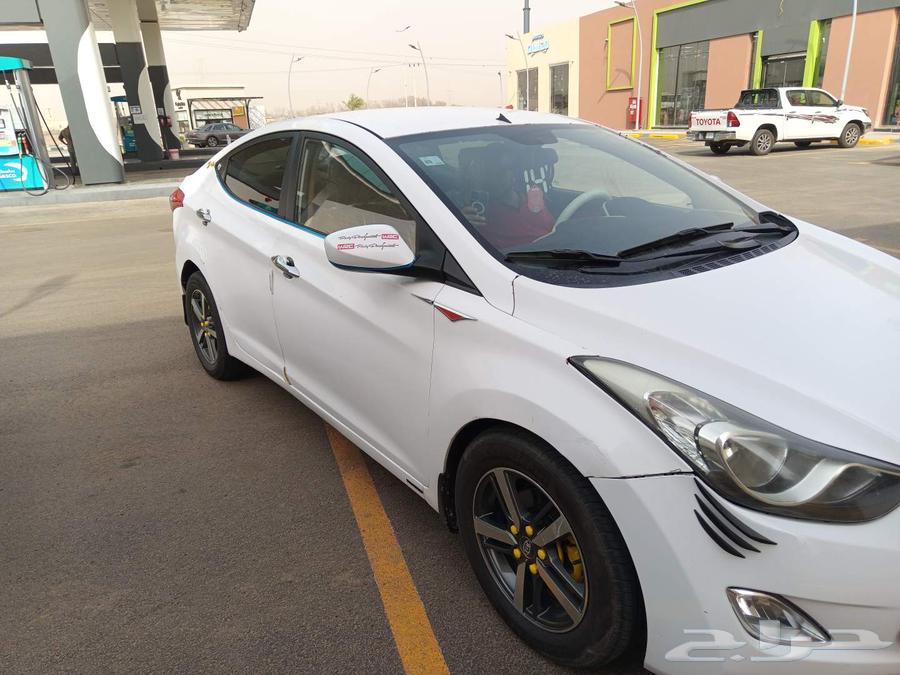 2014 Elantra with rear damage, fixed, mileage 400 and fractions63672722531714111