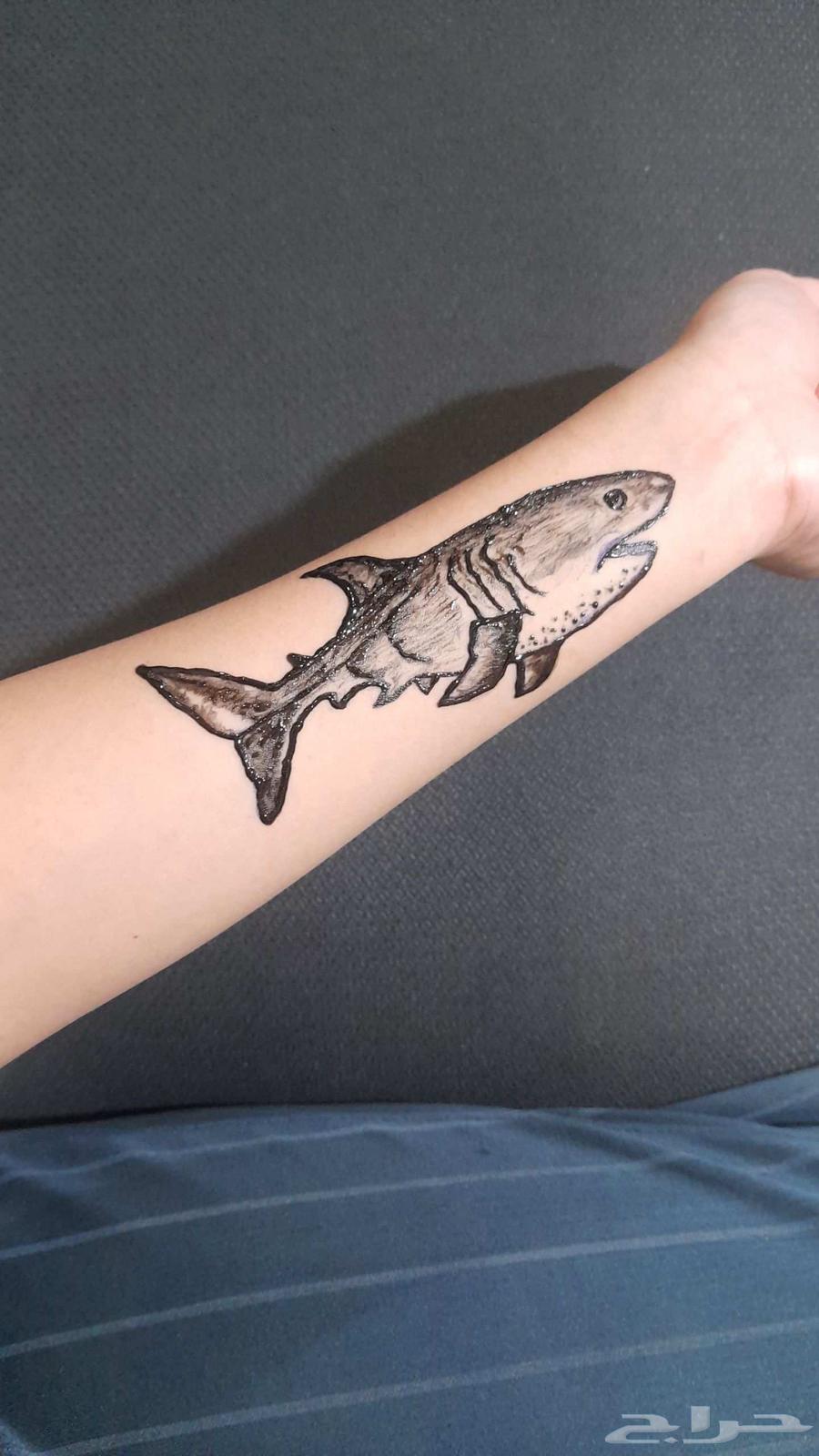 اسويلكم رسمات باللون الاسود تجلس معاكم لمده اسبوع63655608088578110