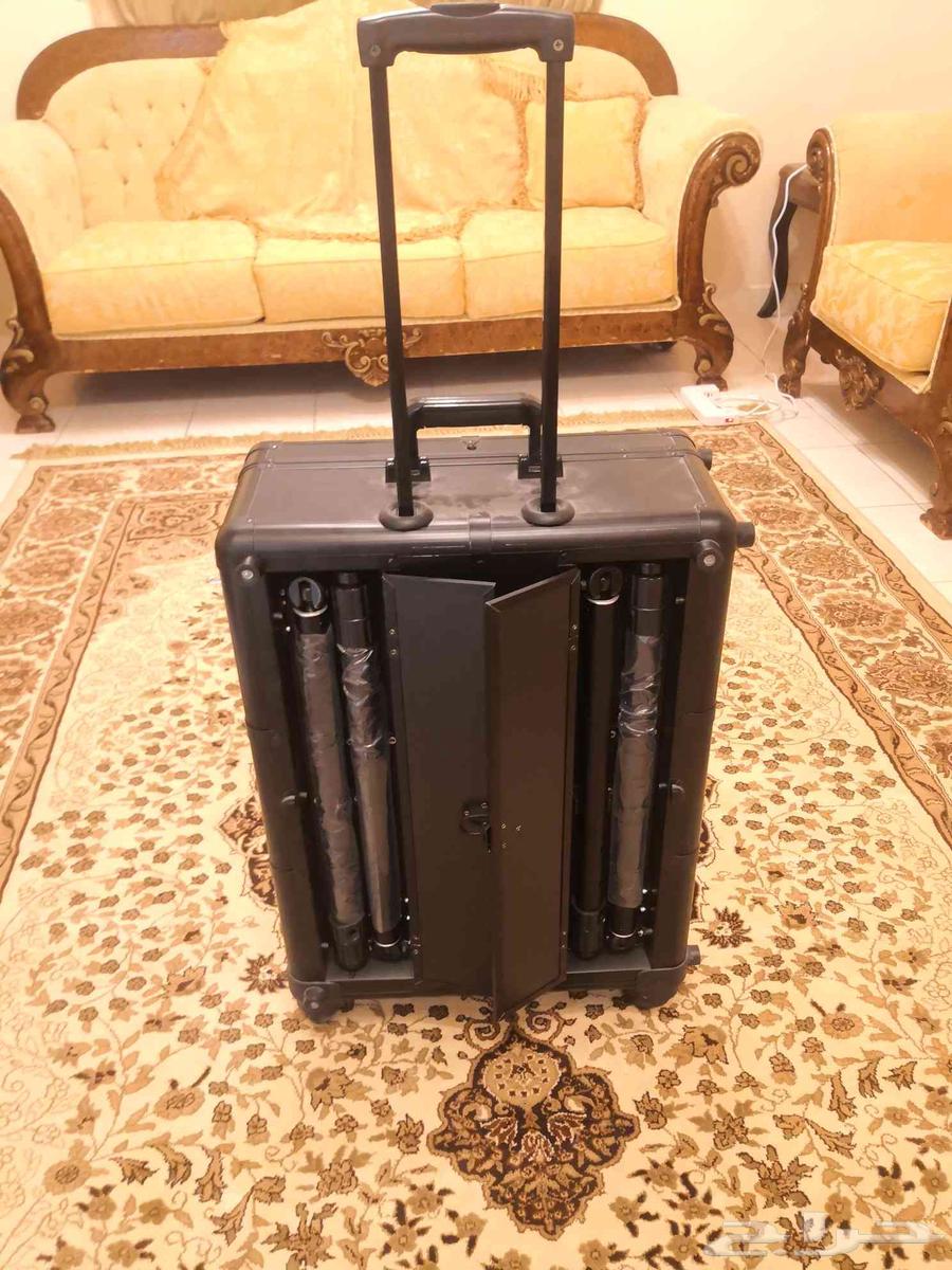 شنطة وطاولة ميكب63655608985473111