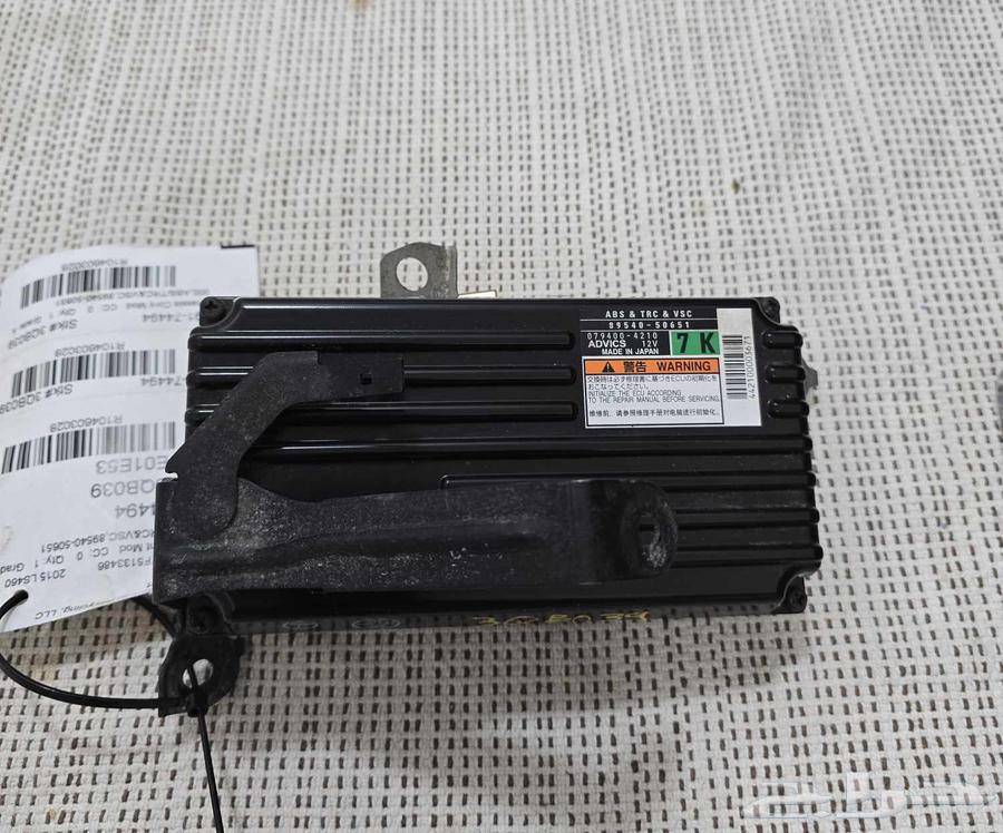 2015 LS460 Skid Control63674438631809110
