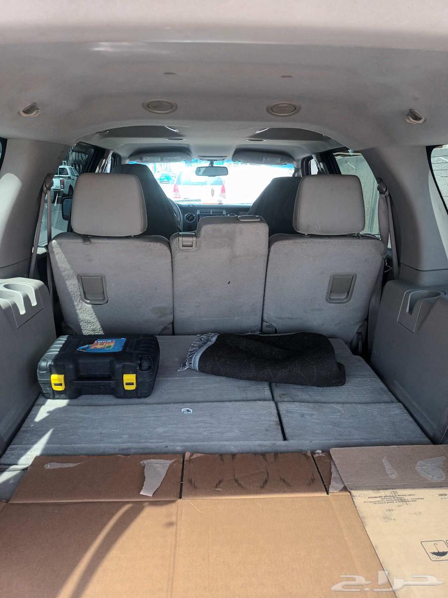 I have a Ford Expedition XLT which has very good and clever63676355875970112