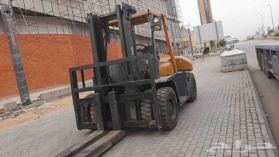 Renting heavy equipment Manlift, scissor lift, forklift63676446774402112