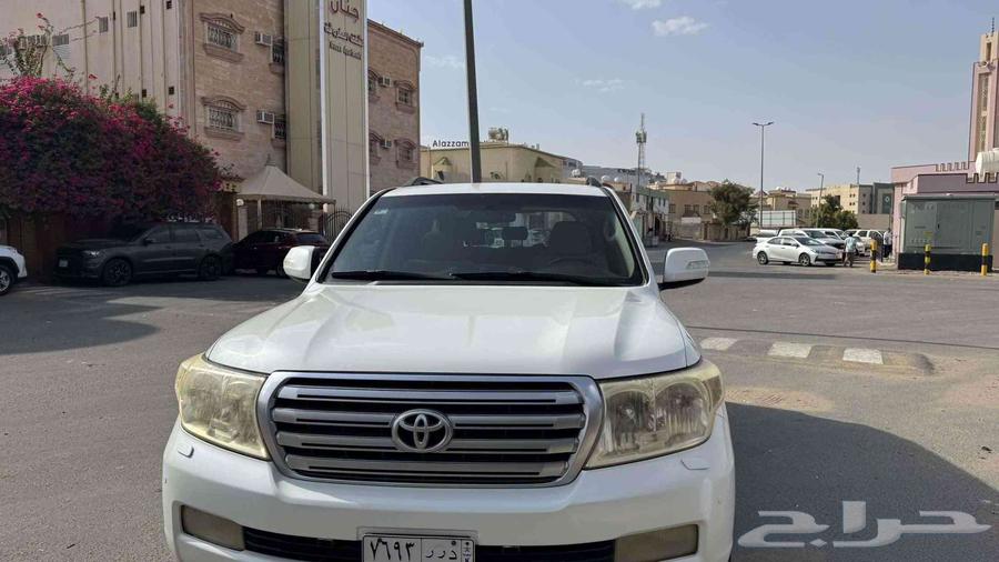 تويوتا لاندكروزر2010 قير عادي63679584854275110