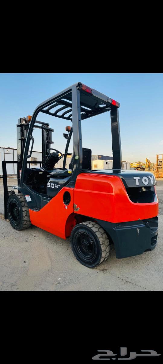 Forklifts and Flatbed Trailers63673252310273110