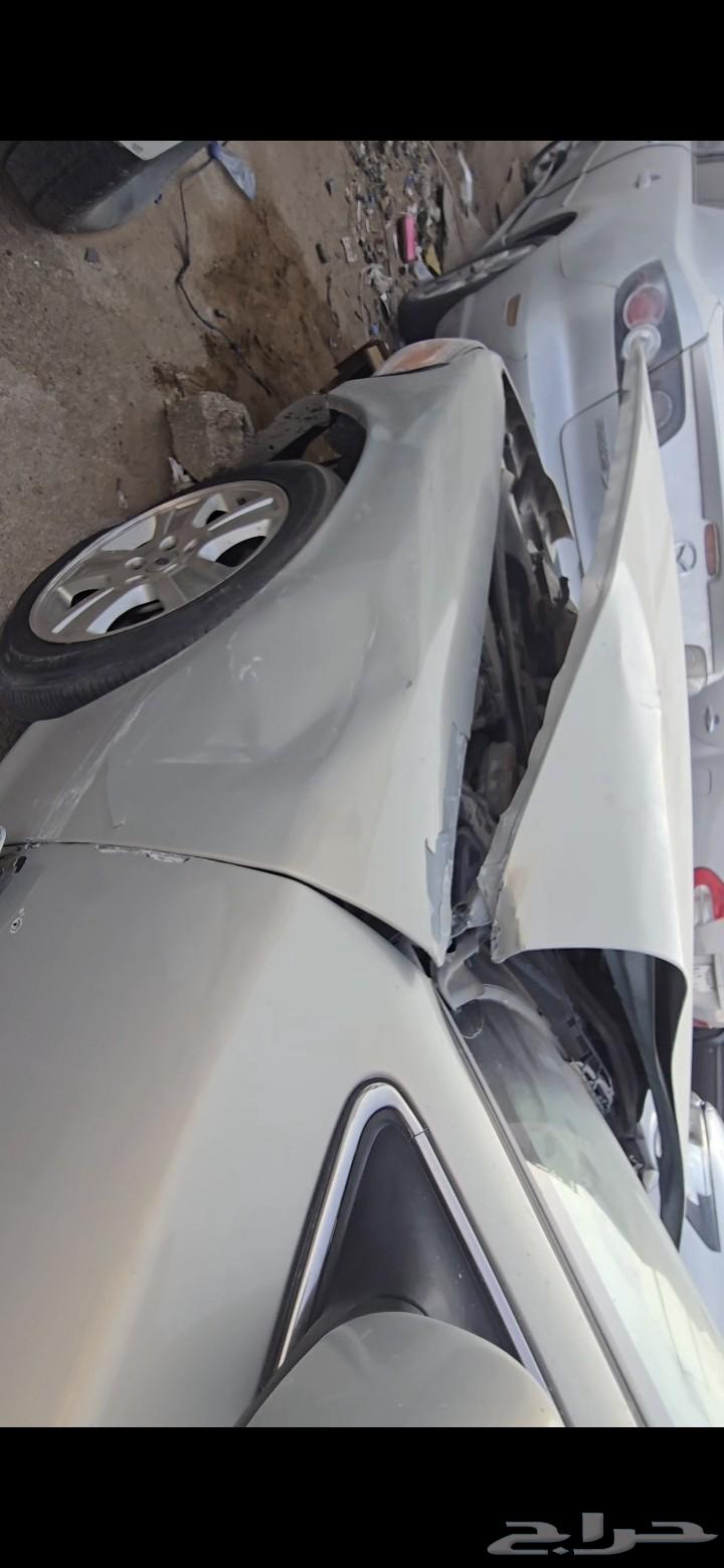 Victoria and Marquis 2006 damaged63671557321857111