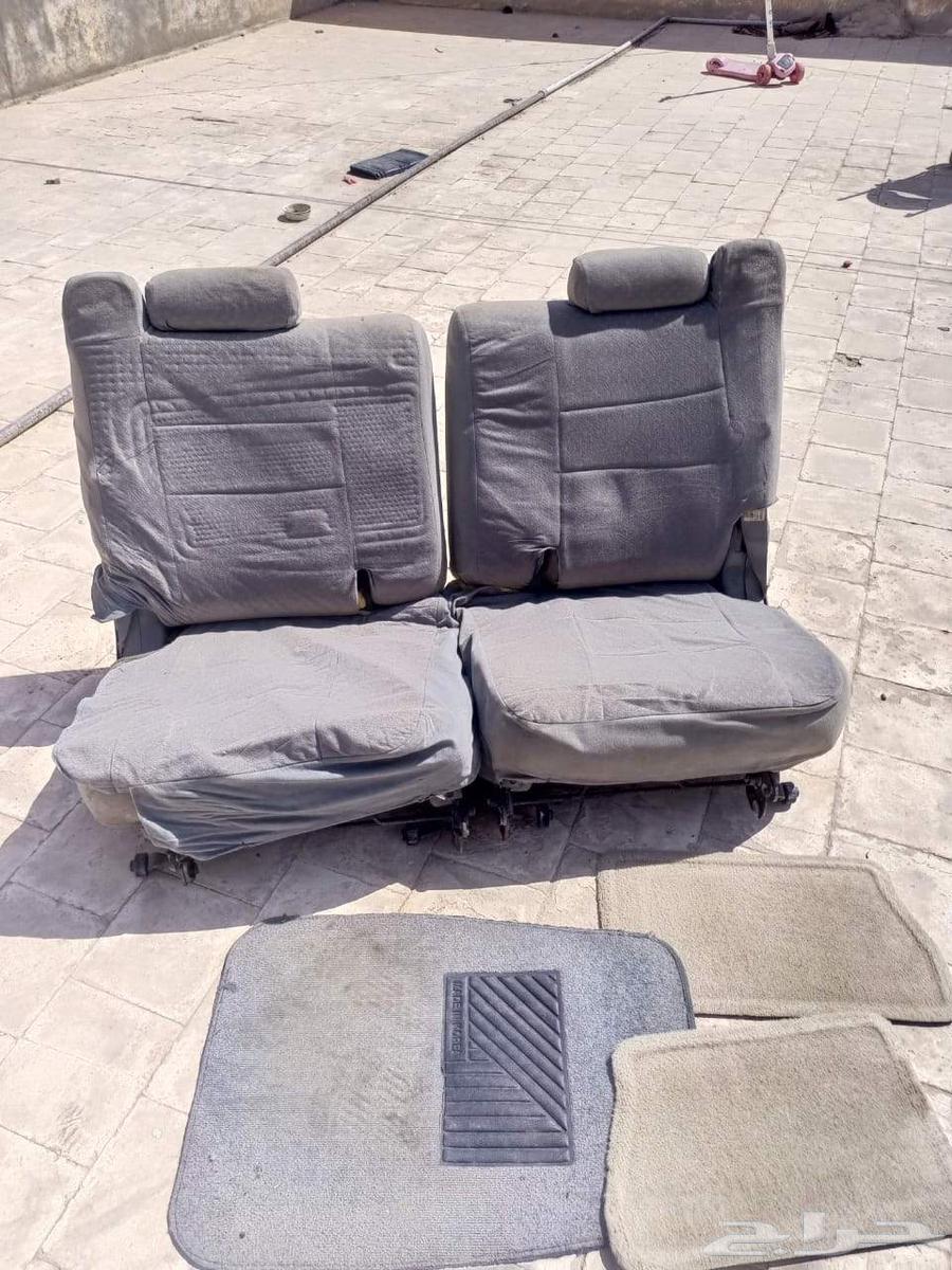 Third row seats for Cadillac Escalade models 2000 to 200663679098731906110