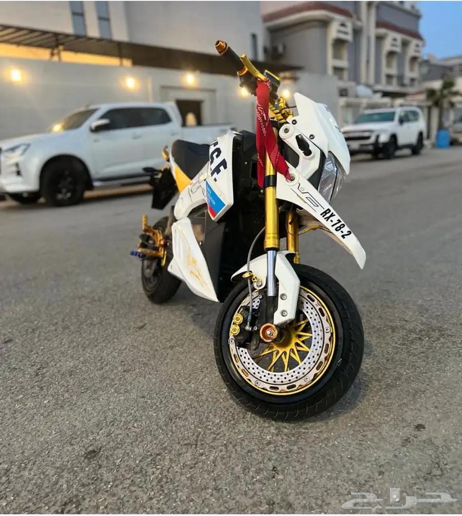 72V Electric Racing Scooter Speed 95 Battery Lasts a Full Day63655807527938110