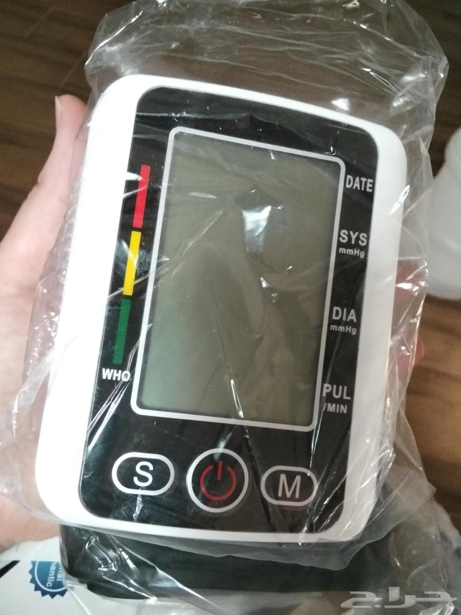 A new blood pressure monitor, never used, accurate readings, same phone charger63655890010626110