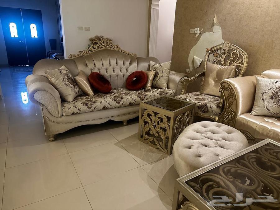 كنب وفرشه وطاولات للبيع63655810113025112