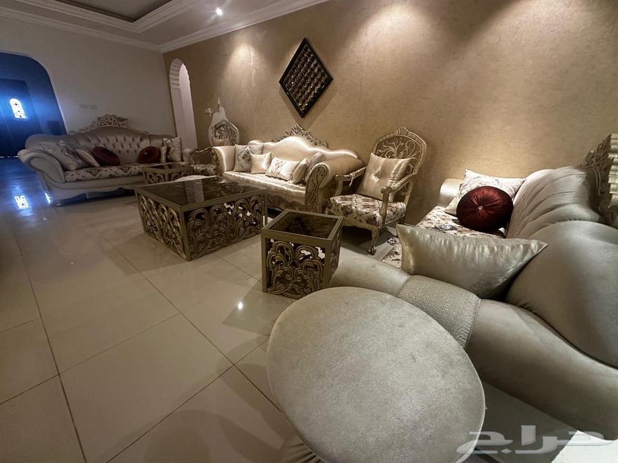 كنب وفرشه وطاولات للبيع63655810113025113