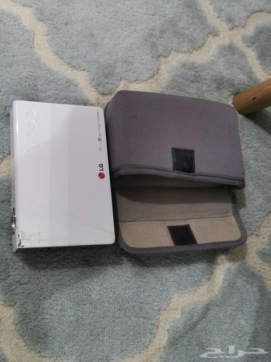 LG Projector63667541075842114