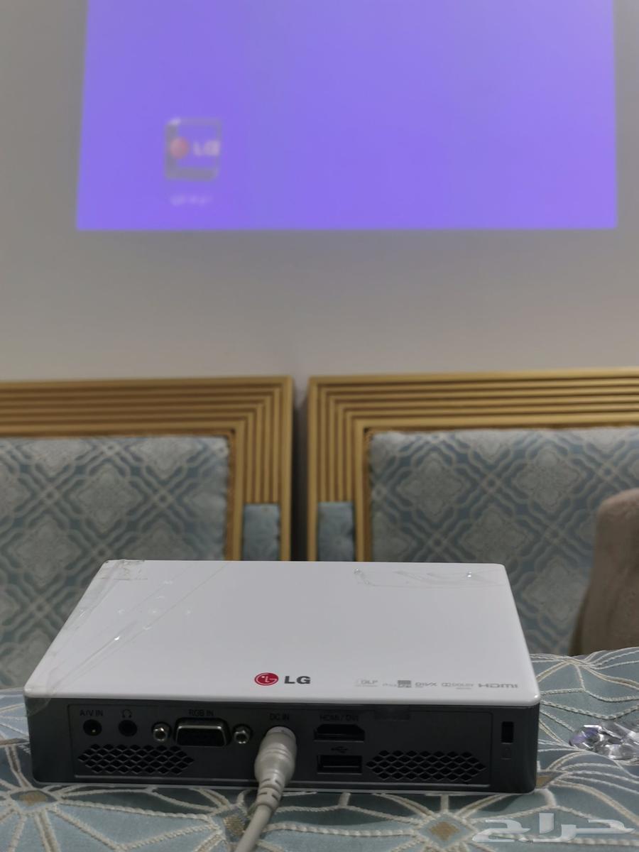 LG Projector63667541075842111