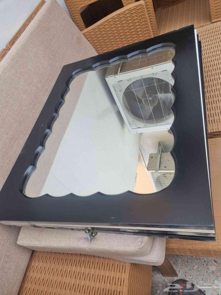 غطاء خشبي لون ابيض مكان المكيف الشباك ومرايات مغاسل63656534993410111