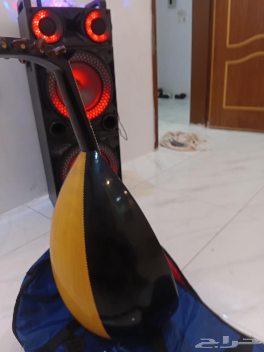 عود عزف جديد صناعه عراقيه للمسيقار عارف سعود للبيع علمأ63655622828163114