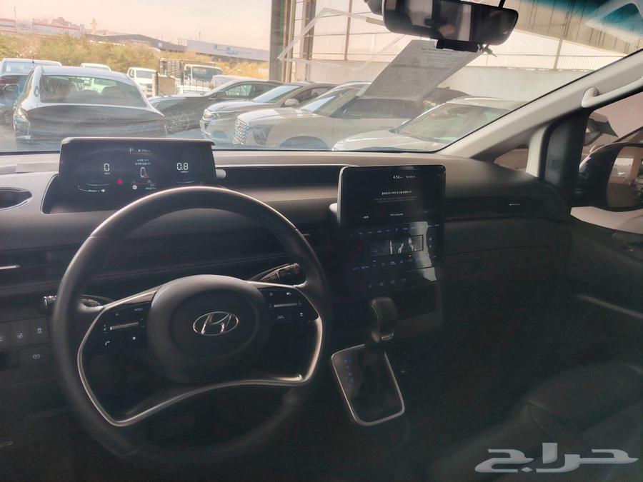 باص هواندي استارايا 2022 ماشي 45الف نضيف مره ديزل63698972376451114