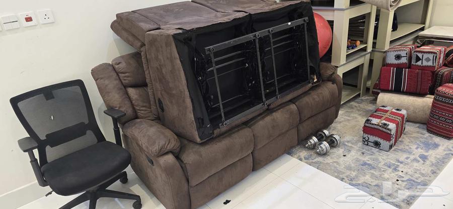 Washing machine and gas stove with service tables, sofa, floor mats and fountain63656700249347114