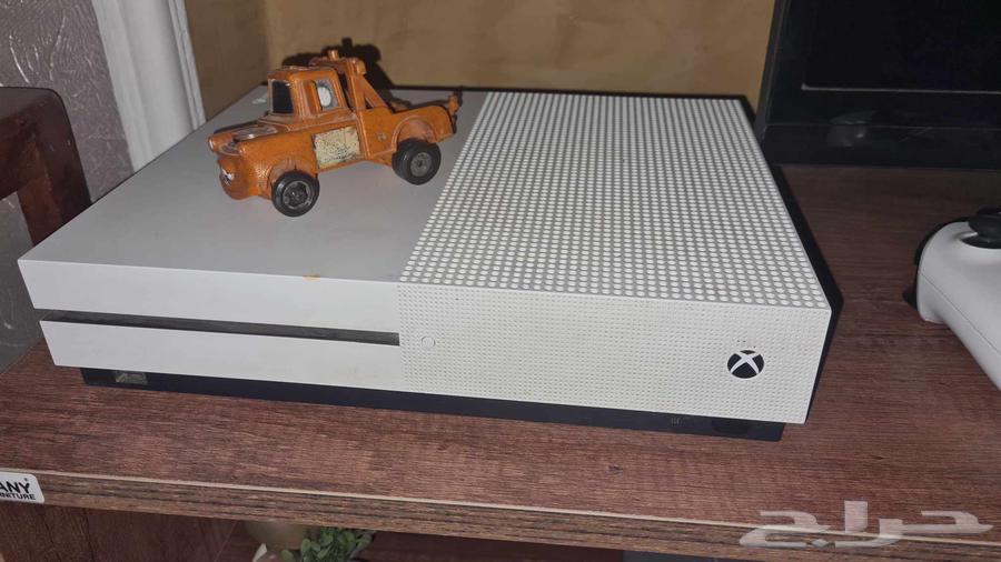 xbox one s63667540864770111