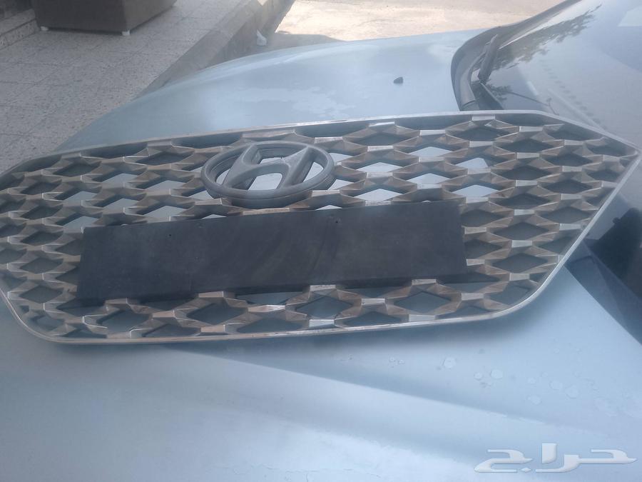 I have a Hyundai front grille, a Ddsan front grille, and front lights63698969300994110