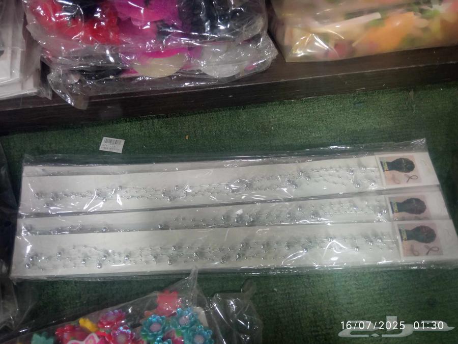 بيعه بكل واطواق وحلقان و ربطات شعر الكميه 2000درزن63655614750339112
