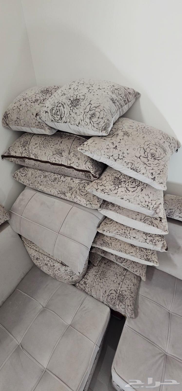 Clean sofa63656970402178113