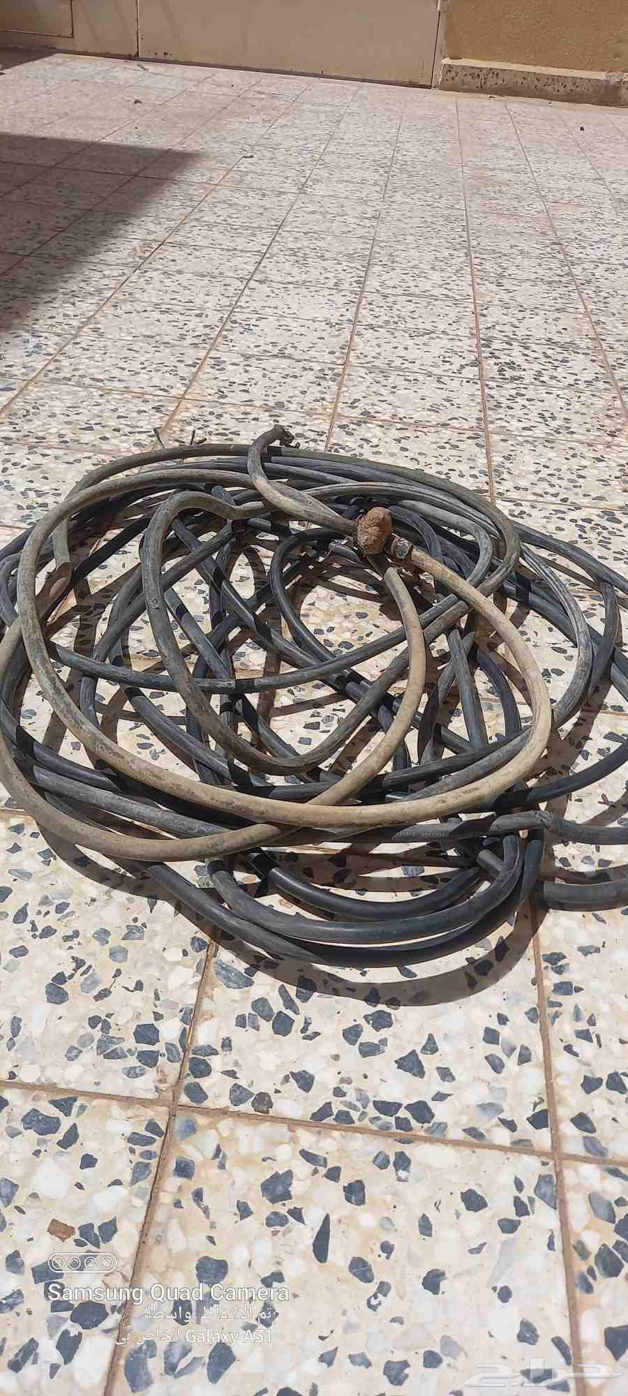 للبيع كيبل غطاس 3 خطوط الطول 25 يوجد به قطع بالغلاف الموقع ا63657497766658110