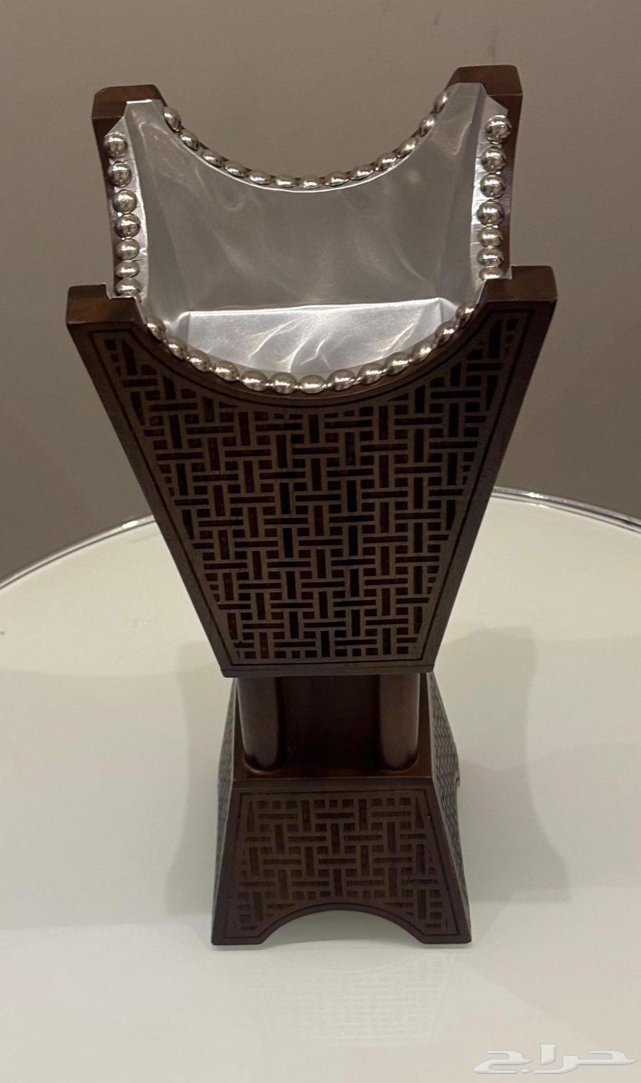 High-quality royal incense burners63655715386754112