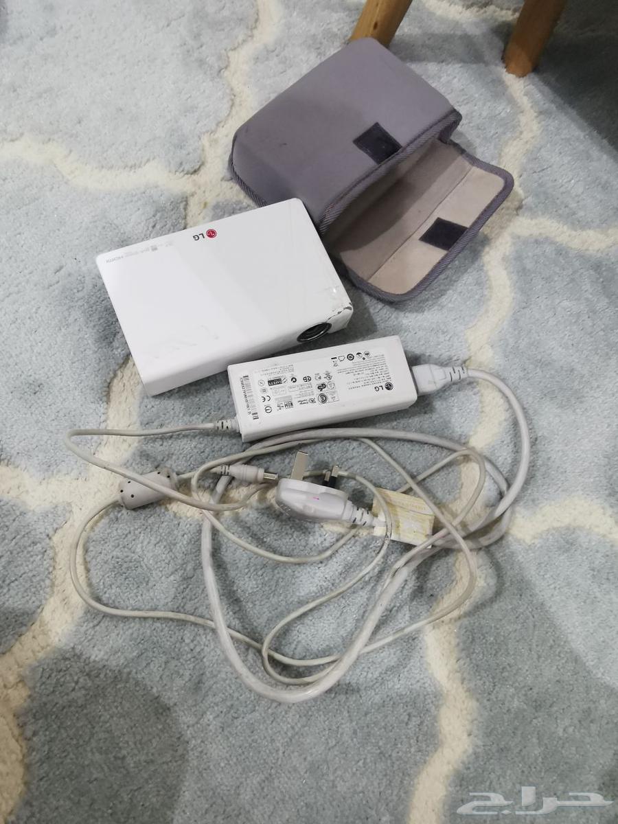 LG Projector63667541075842113
