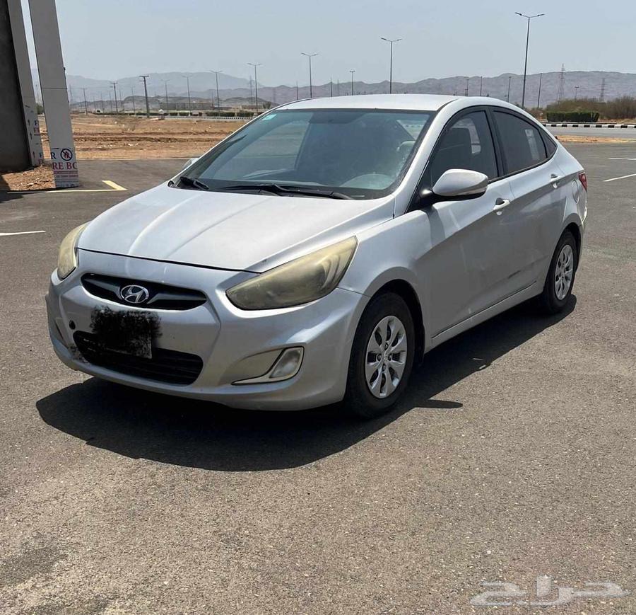 There is a 2016 Accent model with engine in good condition, automatic transmission (needs replacement or repair)63705339323778113