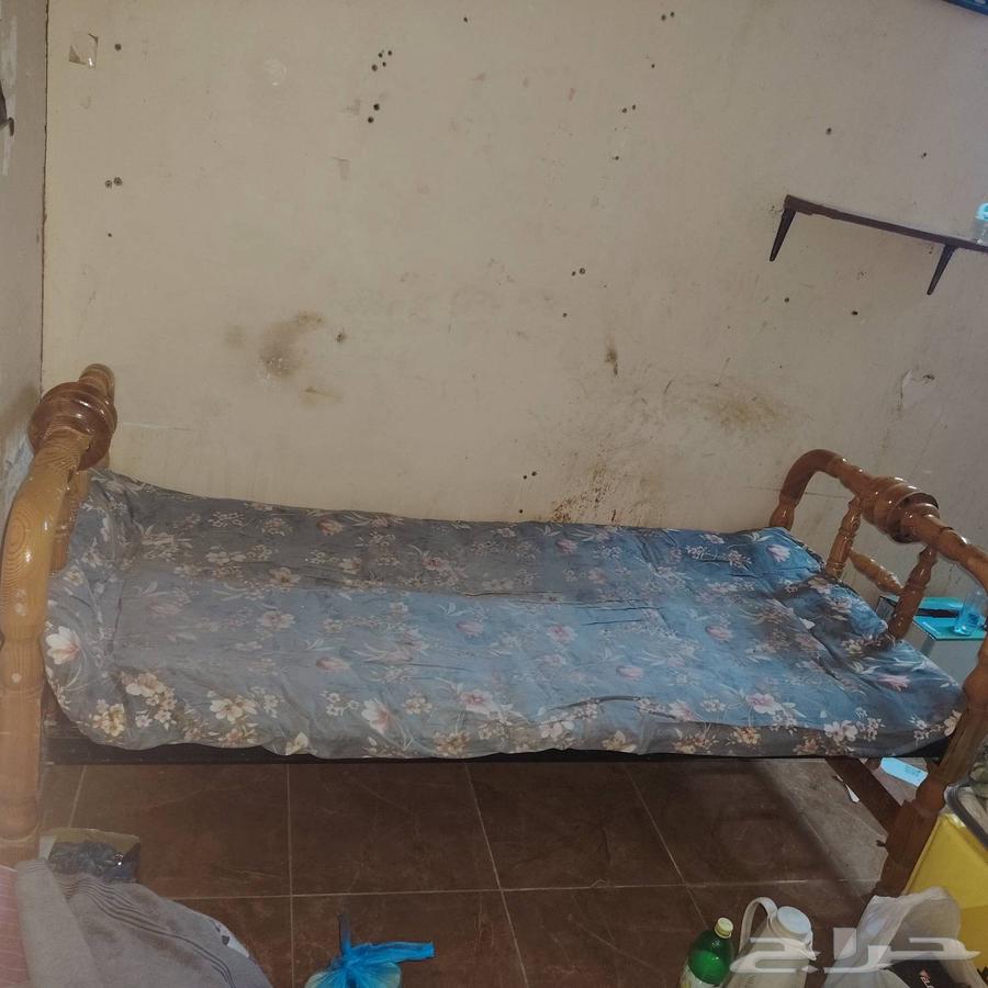 For sale gas cylinder and bed due to travel63667549387778111