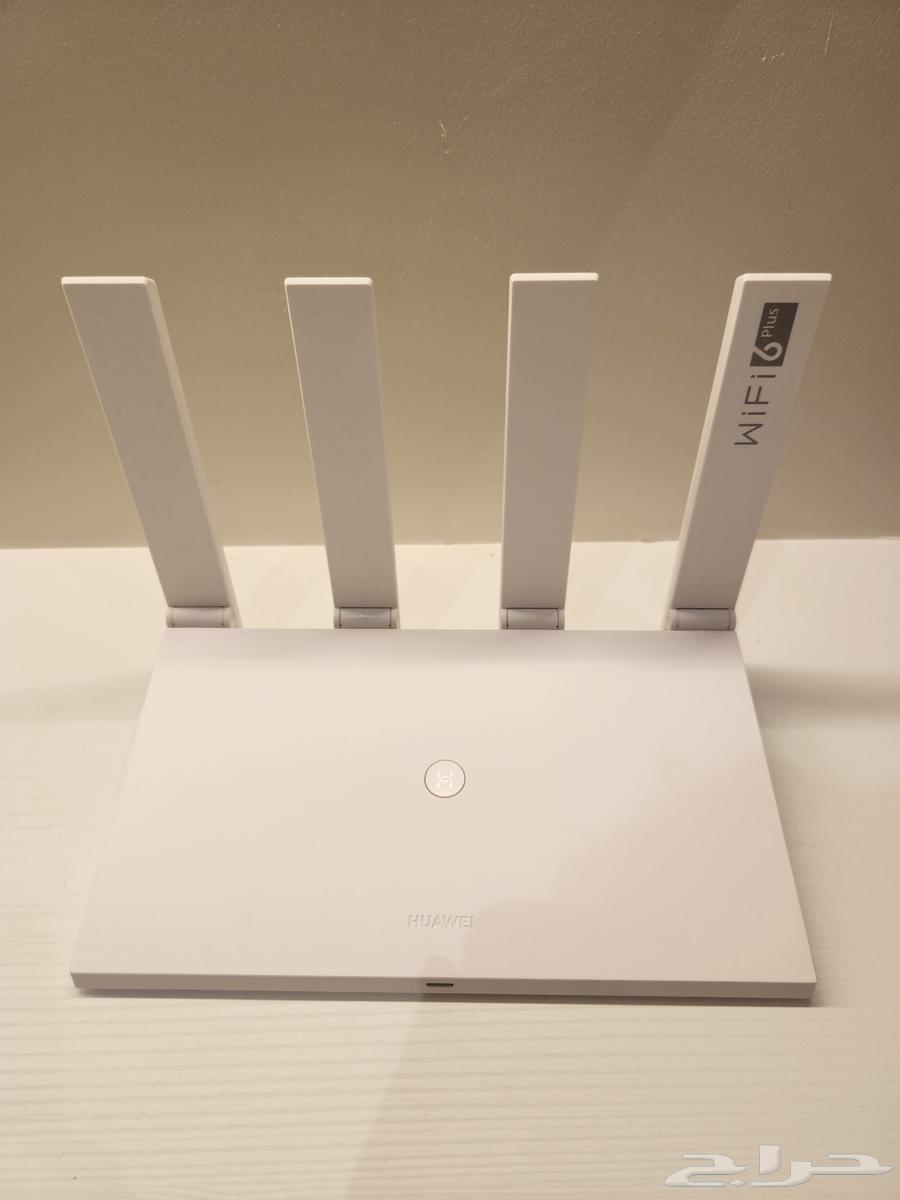 Two Huawei AX3 3000Mbps Wi-Fi Extenders or Modems63667688569219110