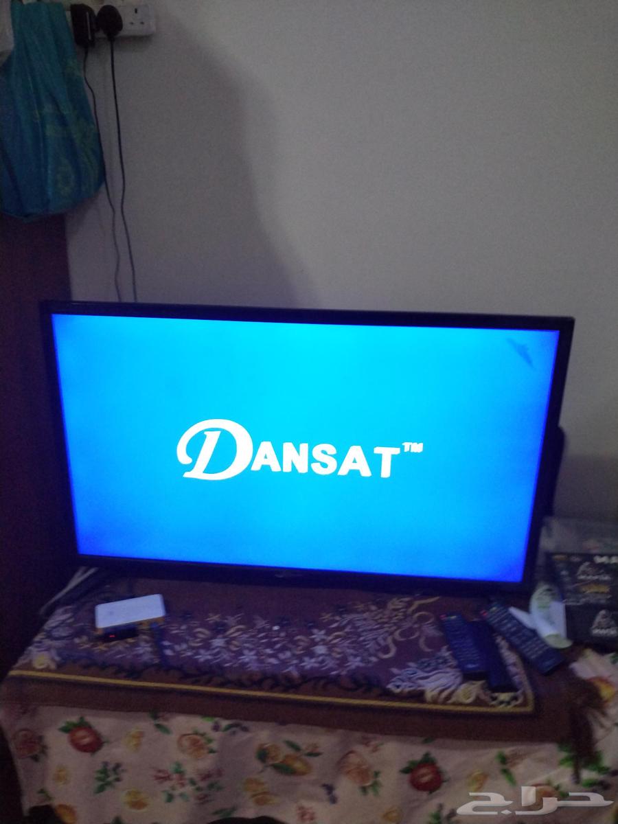 Old television63667793190402113