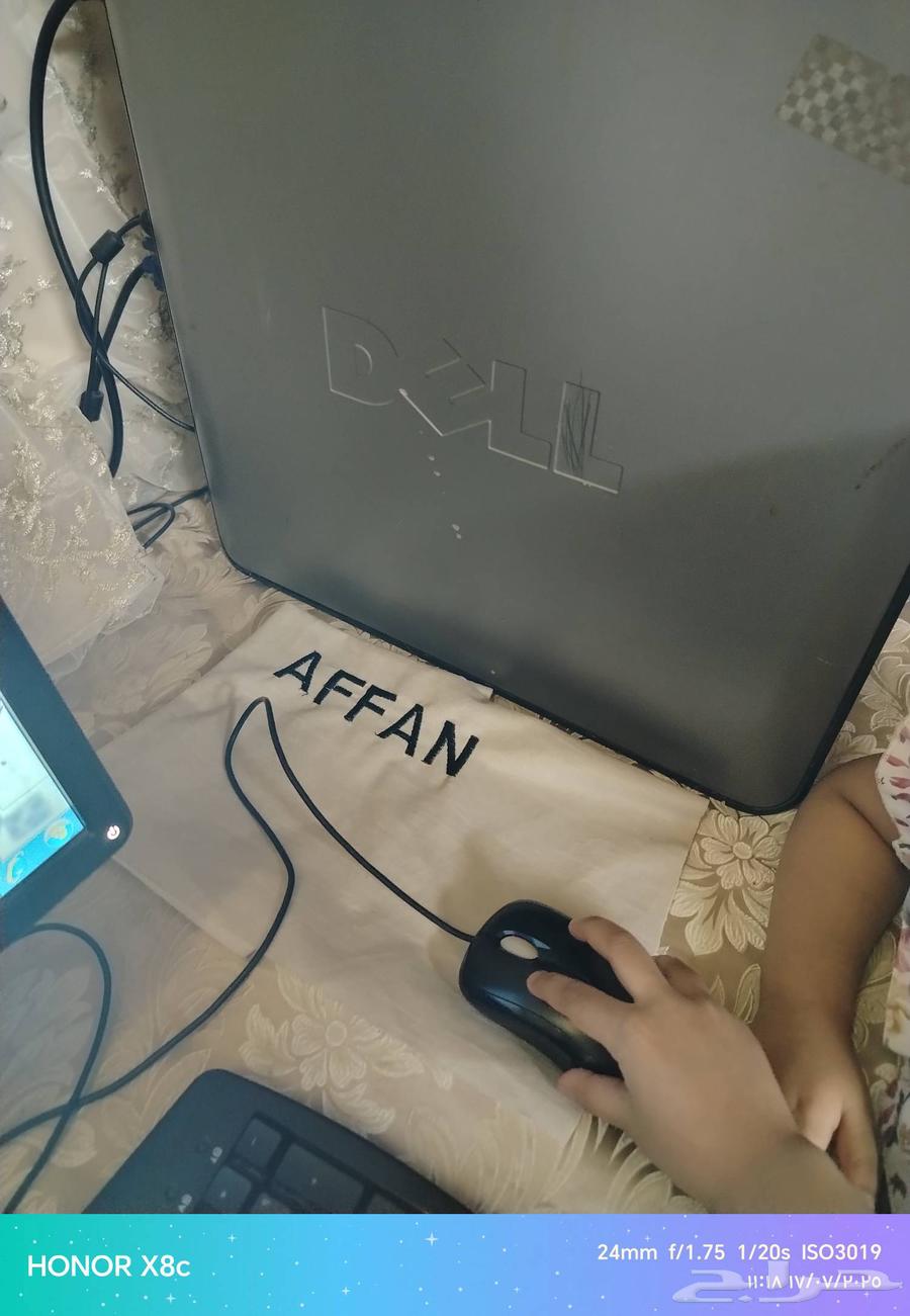 Computer with monitor, mouse, and speaker box; reason for sale is we don't have enough space63667682474755112