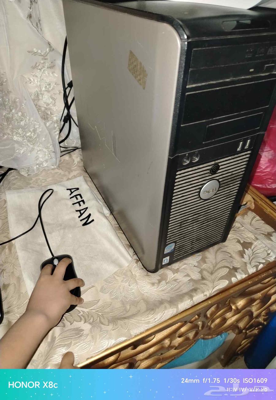 Computer with monitor, mouse, and speaker box; reason for sale is we don't have enough space63667682474755111