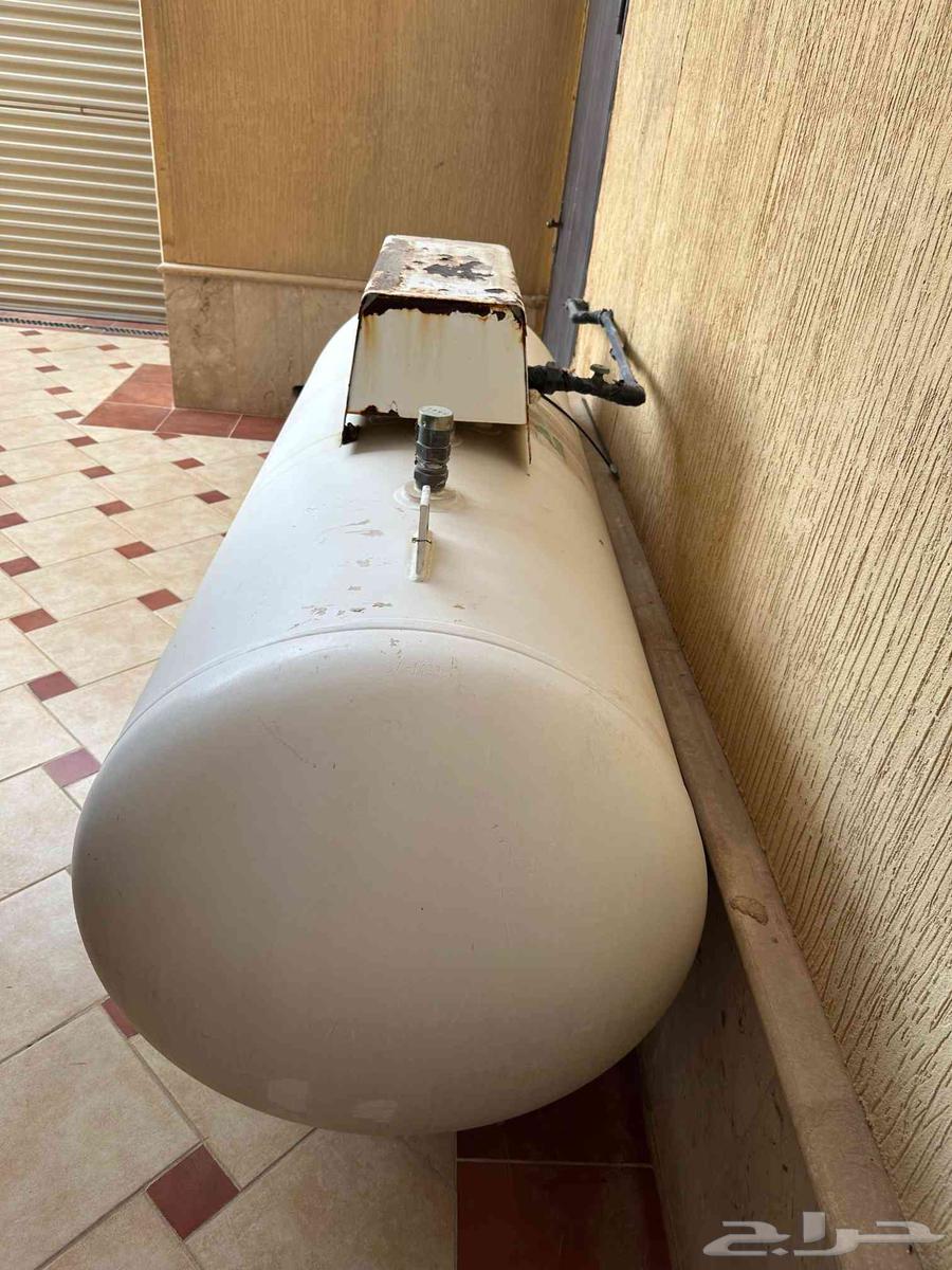 Large volume gas tank63667801212929110