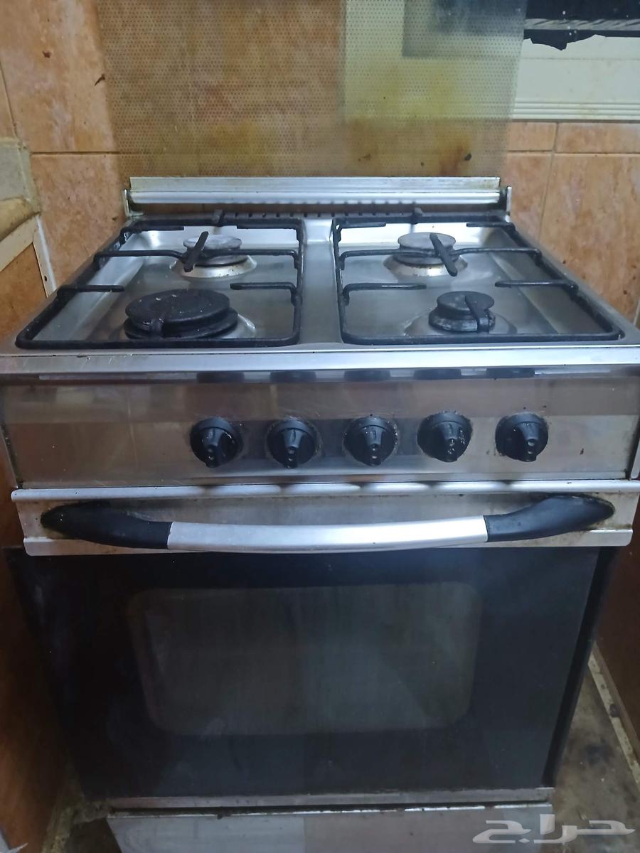 This is a good oven, not new, used for a year and a half63667687586819111