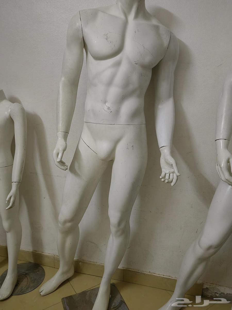 Mannequins for sale: 4 on Monday, two small and two large, available for pickup63667697661442114