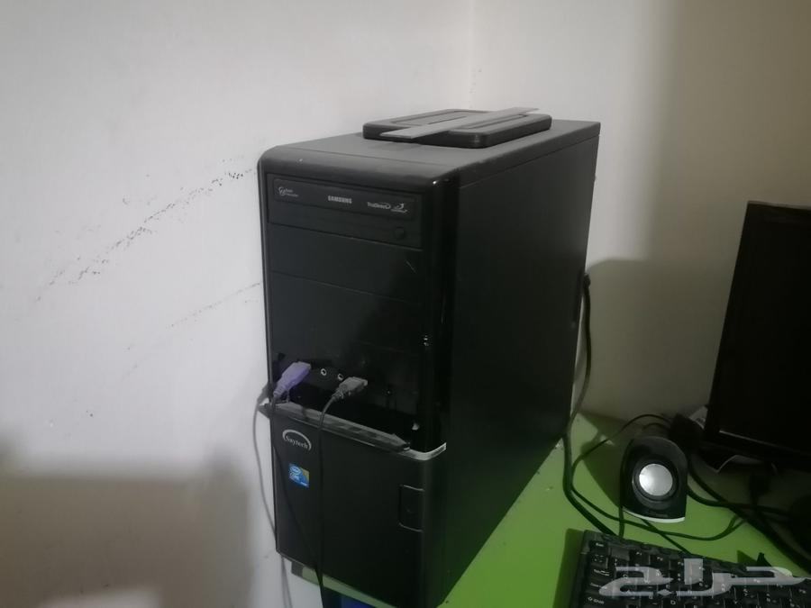 تلفزيونين و كمبيوتر مكتبي قديم و لابتوب قديم63655620485761113