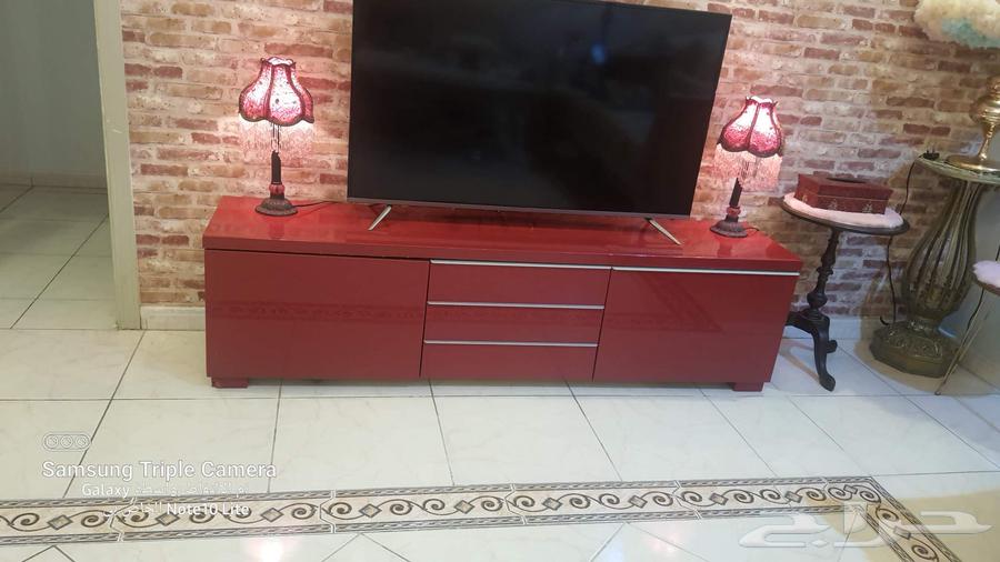 طاولة تلفزيون إيكيا وكنب هوم سنتر ثلاثية وثنائية ومفردتين63667547151874111