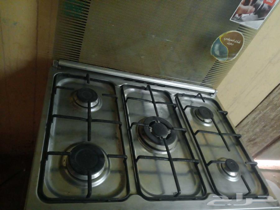Gas stove with 5 burners, top and bottom oven, automatic ignition, almost new, and double tub washing machine63667693228546112