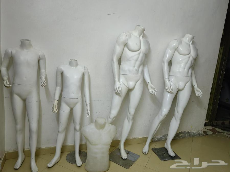 Mannequins for sale: 4 on Monday, two small and two large, available for pickup63667697661442110