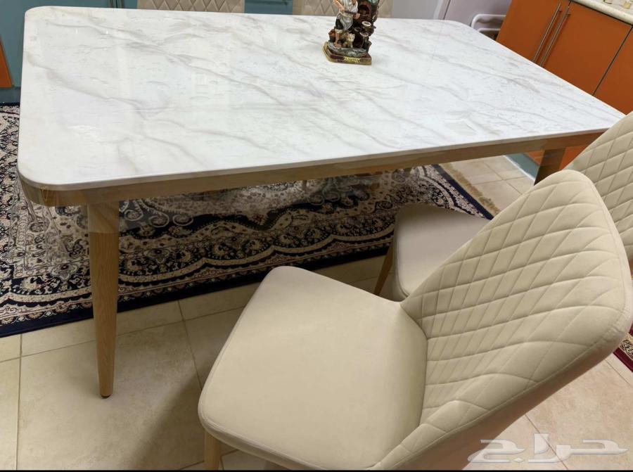 طاولة طعام للبيع63667801198081111