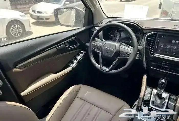 Isuzu MUX 202463710750448514114